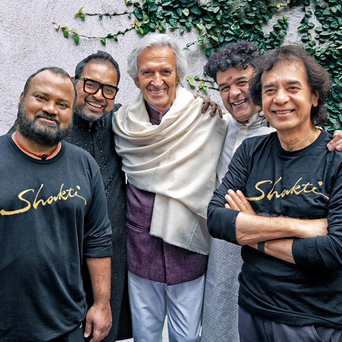 Shakti, John McLaughlin & Zakir Hussain